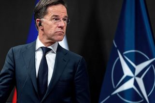 Omezení příspěvku USA do sil NATO platí okamžitě, oznámil Rutte - Novinky